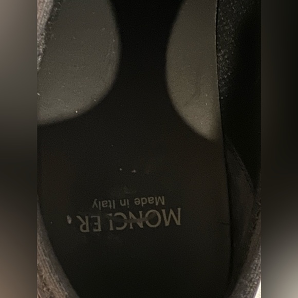 Moncler Womens Lunarove Low-Top Sneakers - Picture 12 of 16